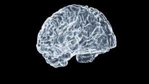 Neuroglicopenia sintomi: persona confusa che si tiene la fronte, segnale di zuccheri bassi al cervello